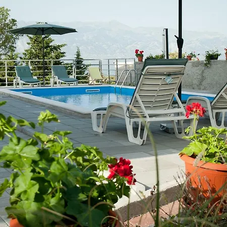 Apartment Ana *