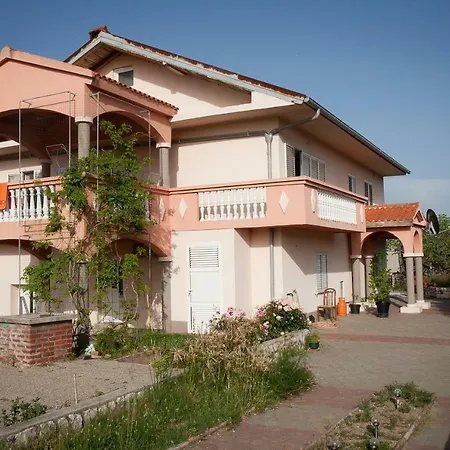 Apartment Ana